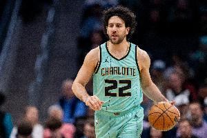 瓦兰！我先撤！‍♂️米西奇与雄鹿完成买断 将回欧洲发展