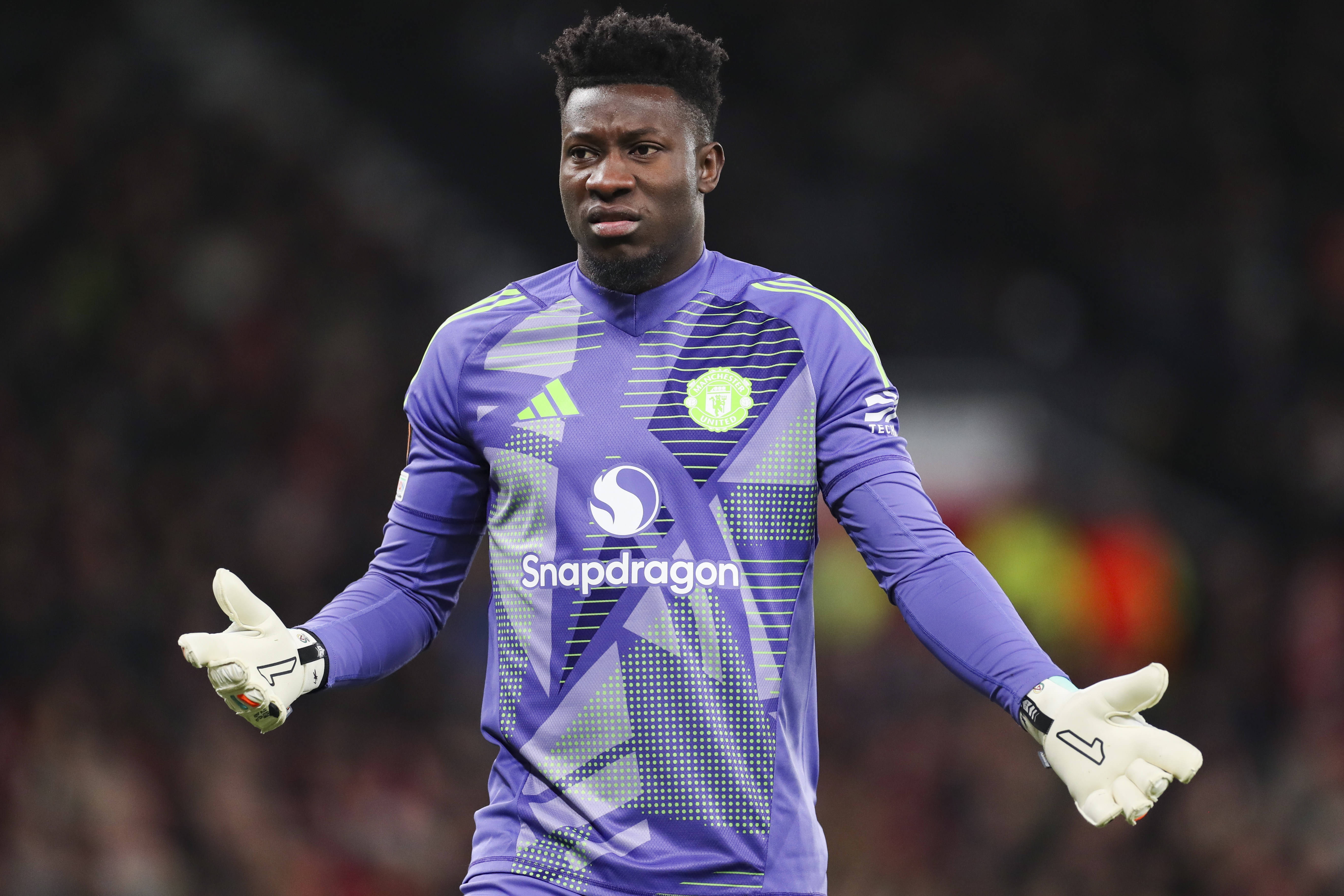 电讯报：奥纳纳腿筋受伤初步预计伤缺6-8周，将错过季前赛