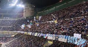 记者：国米阻止部分球迷续订季票，球迷团体准备发起民事诉讼